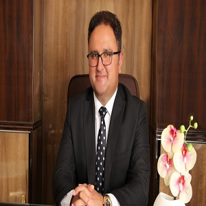 دكتر رضا شاکر