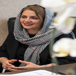 دکتر فریال کریم